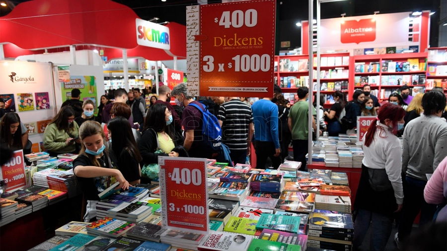 Las ventas de libros fueron muy superiores a las de la edicin 2019 la previa a la pandemia Foto Maximiliano Luna